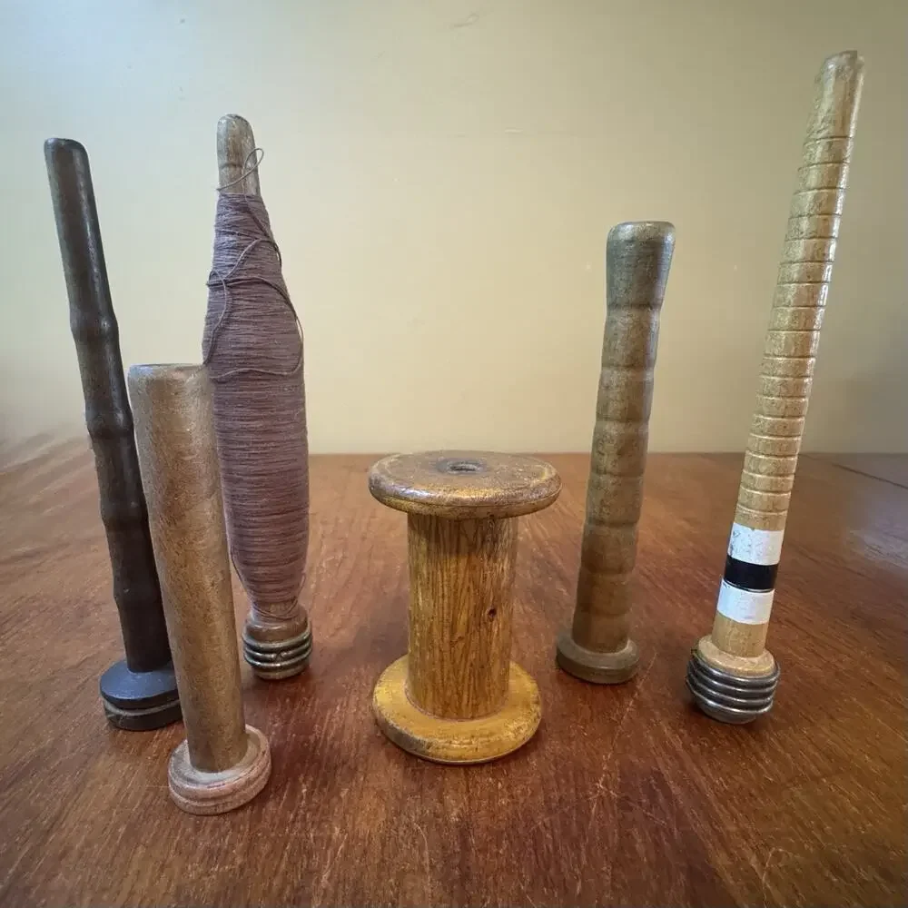 Vintage Wooden Textile Bobbins Spools Quills Loom Spindle Lot of 6 Primitive